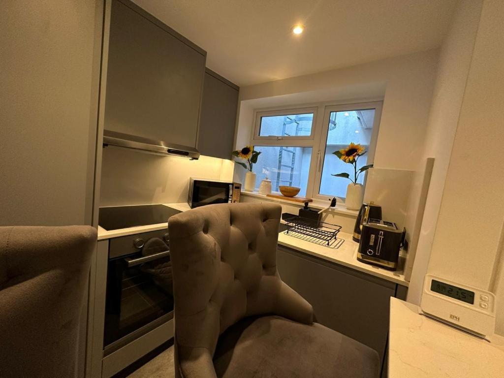 Two Bedroom House In Kilburn London Eksteriør bilde
